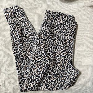 Crown & Ivy leggings